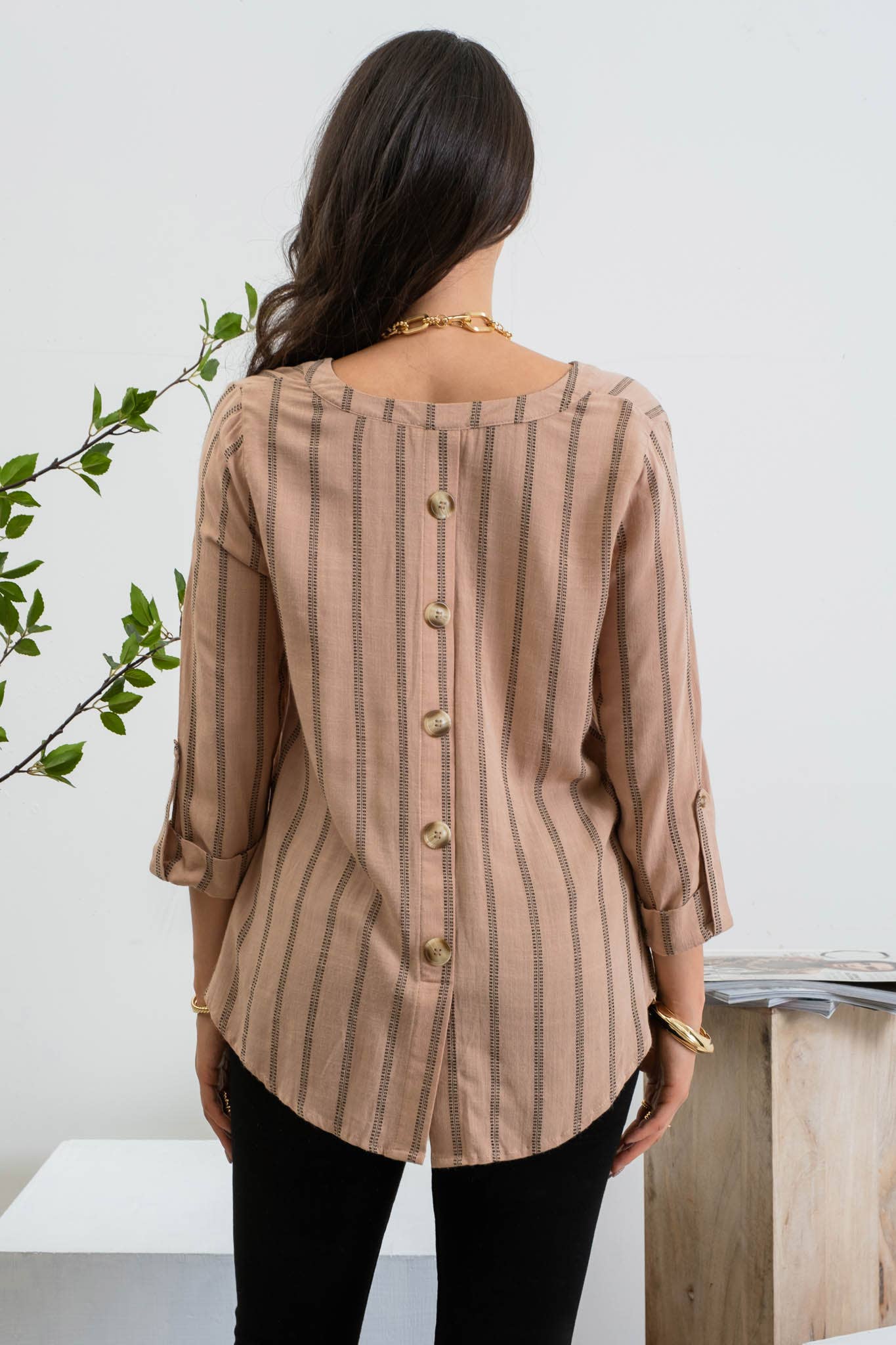 STRIPED BACK BUTTON TOP