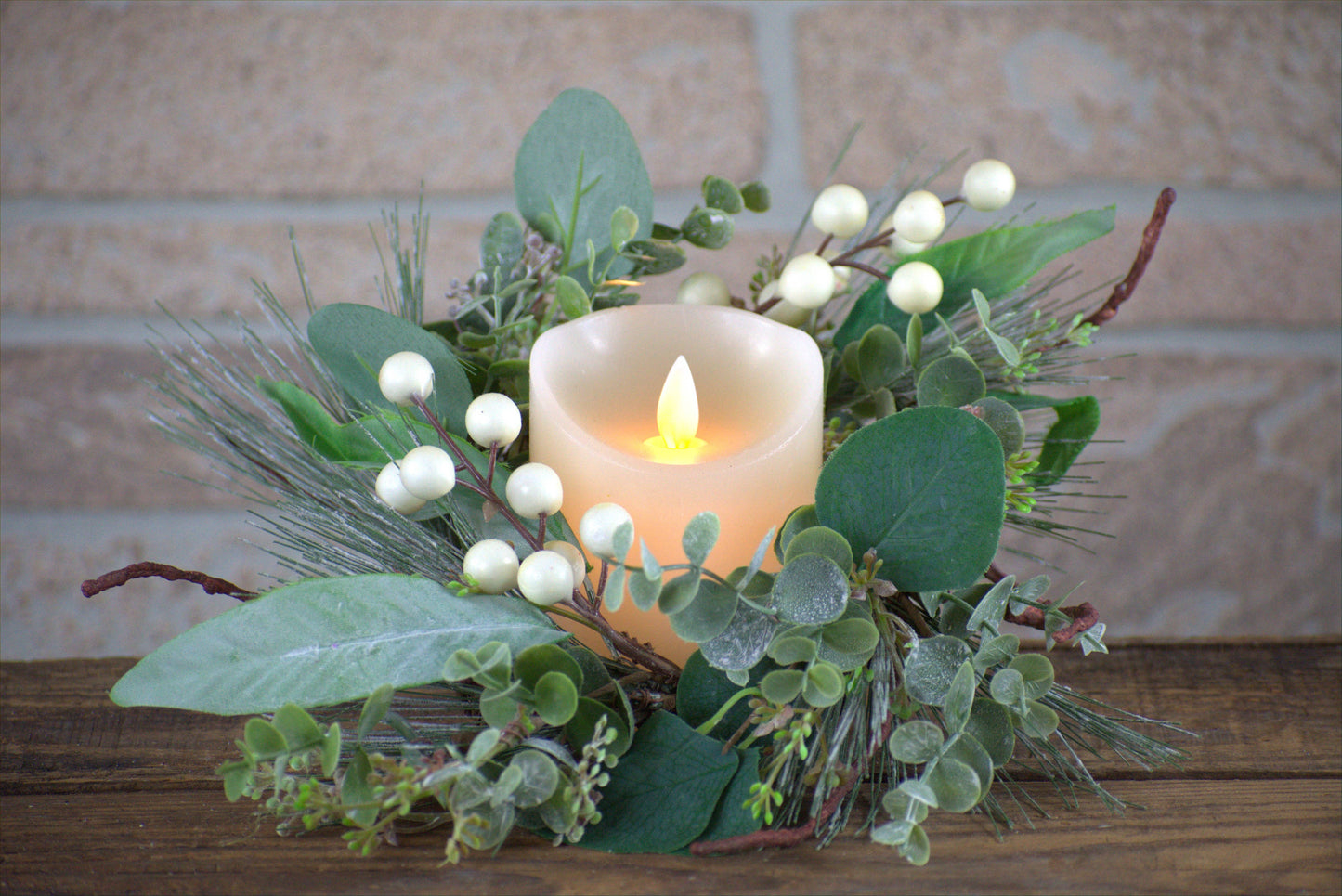 Snow Berry 6.5in Candle Ring