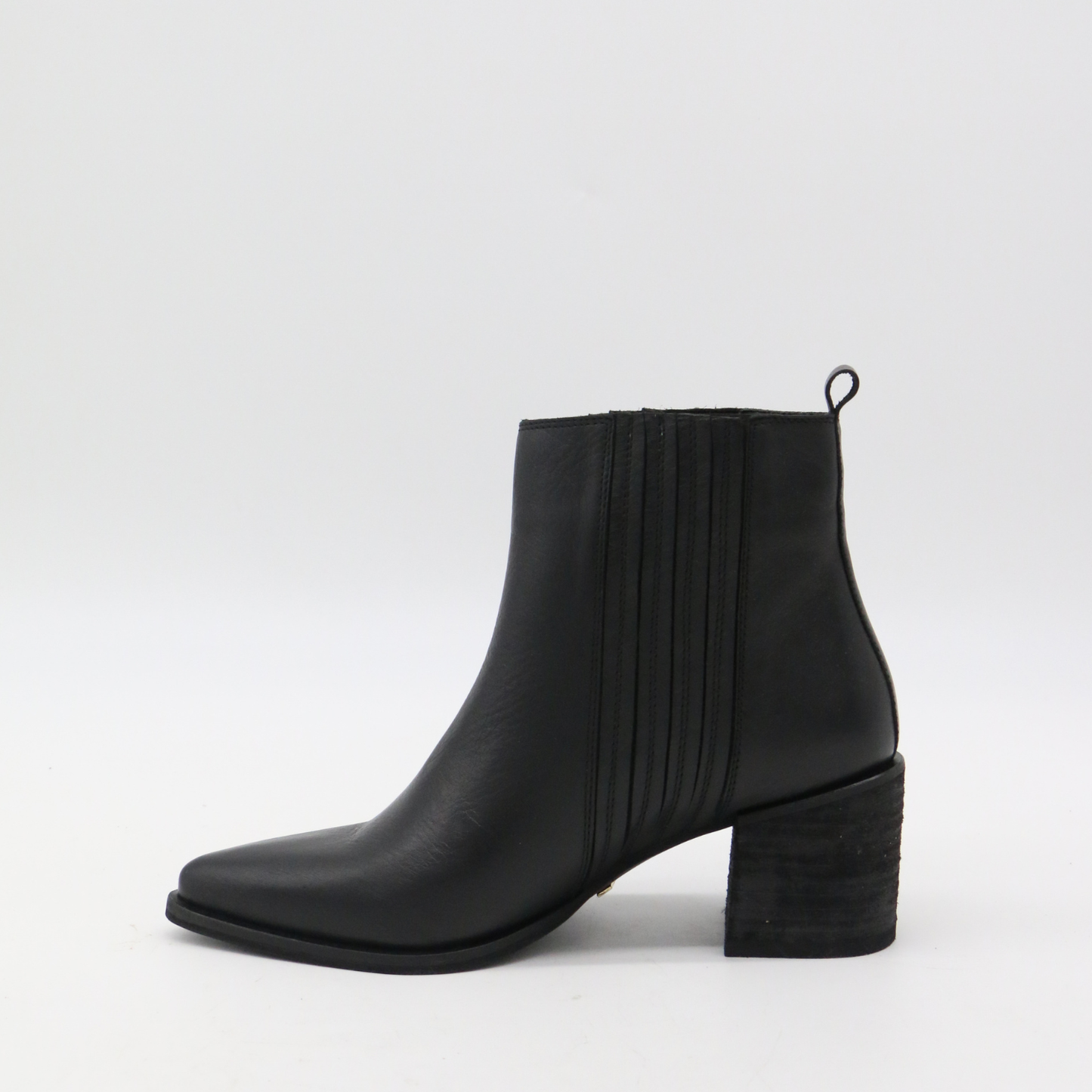 Stagecoach western inspired chelsea booties in black leather