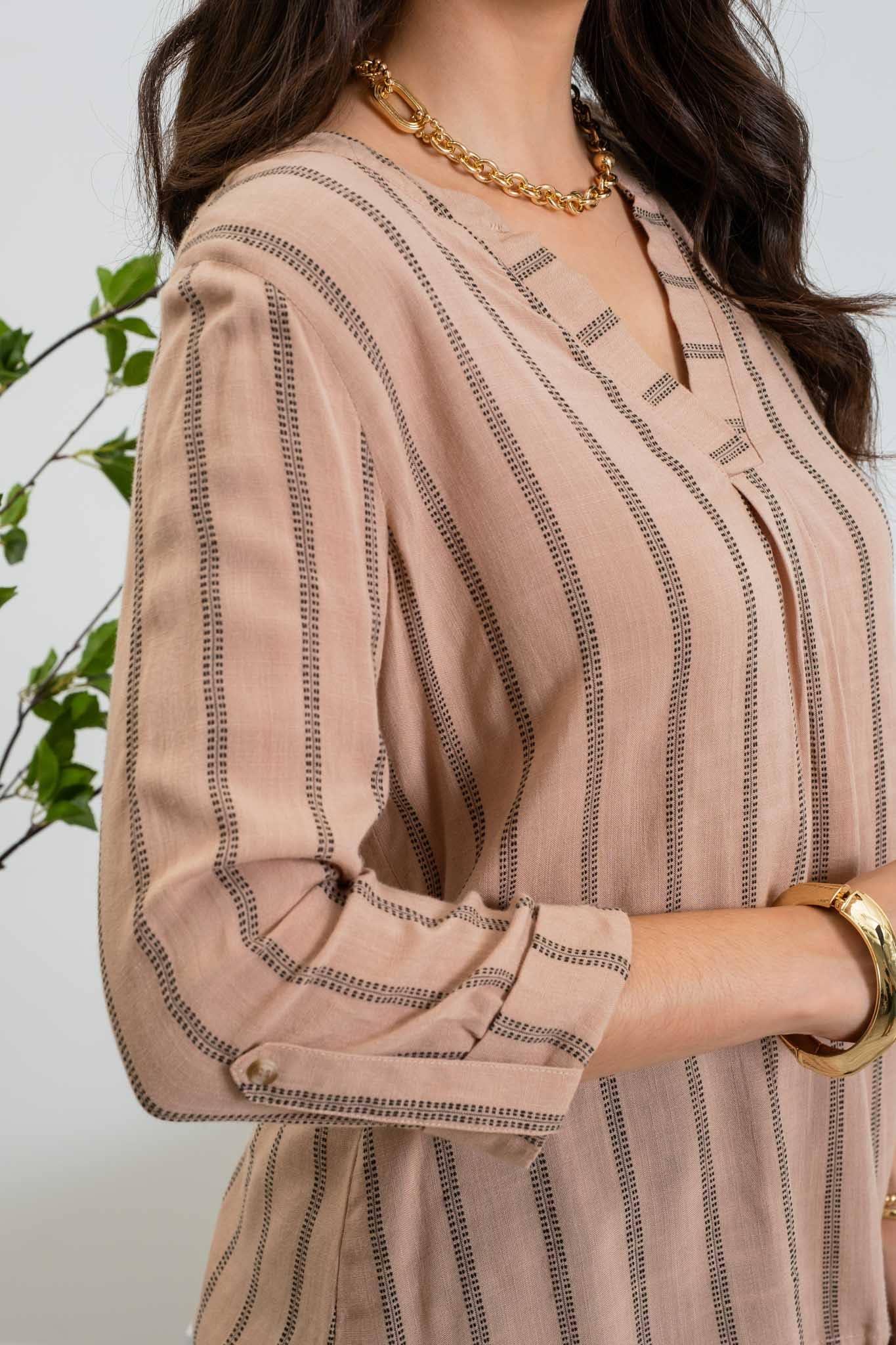 STRIPED BACK BUTTON TOP