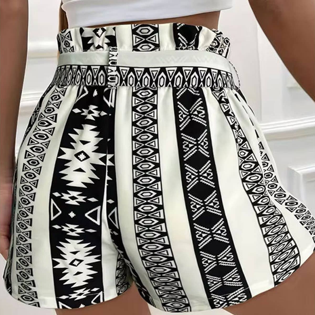 Casual Geo Print Black and White Summer Short