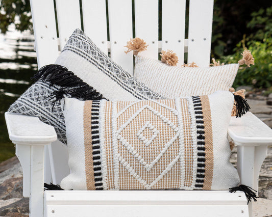 14X22 Hand Woven Outdoor Allie Pillow